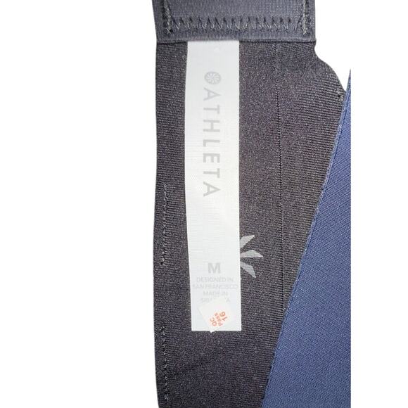Athleta Women's Black/Navy Blue Crossover Reversible Sports Bra Size Medium - Picture 4 of 6